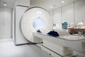 What should I expect before, during, and after a brain MRI scan ...